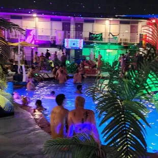 Pool outside Ledo Lounge