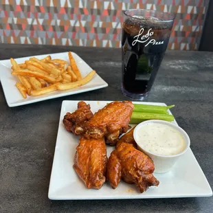 fried chicken wings, poultry, bbq chicken, chicken, chicken wings, food, chicken wings and fried chicken, fried chicken, bbq wings