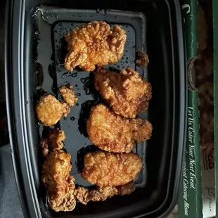 1/2 lb of boneless wings.