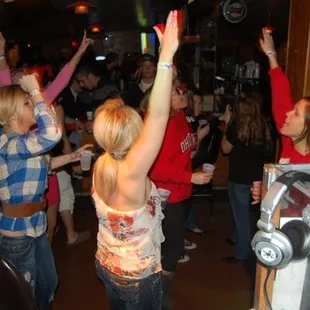 Everybodys hands up