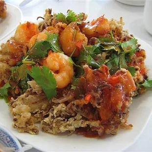 shrimp with fried bean sprout cake