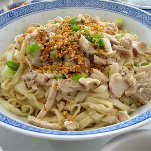 the chicken garlic noodles