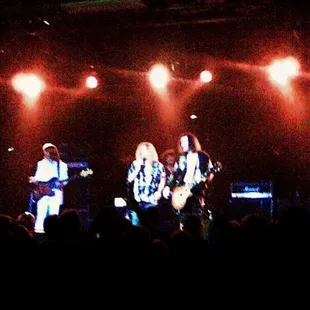 Ledzepplica  @ Pipeline  Honolulu, Hawaii  11/6/10