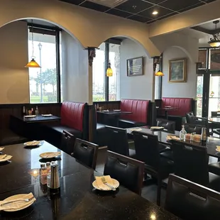 sushi and sashimi, interior