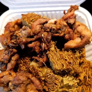 Lunch@Lee Ho Fook; 2/28/2024.Ordered my Fave *Minute Chicken w/Cake Noodle* fr here!Mahalo Hubby David 4picking up R food! Gravy on da Side.