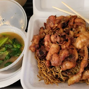 My Lunch fr @Lee Ho Fook; 2/23/2022. Minute Chicken &amp; Cake Noodle. I always order the Gravy on da side. Thnx Owners Eva &amp; Hubby Xian!