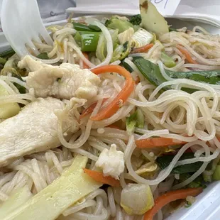 Mei fun mixed veg w chicken Wow