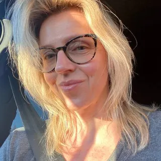 Chloe L.