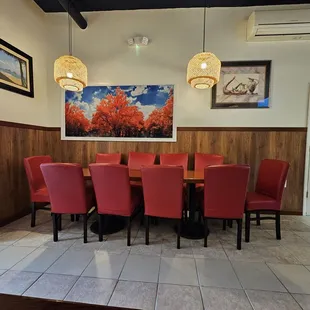 10 person table