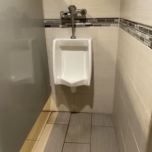 Urinal