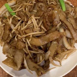 Beef Chow Fun with Bean Sprouts.