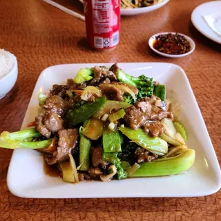 Beef & Vegetables Chow Mein