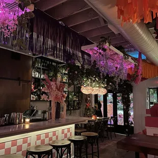 sushi and sashimi, interior