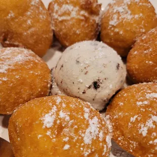Chinese Donuts w. Ice Cream