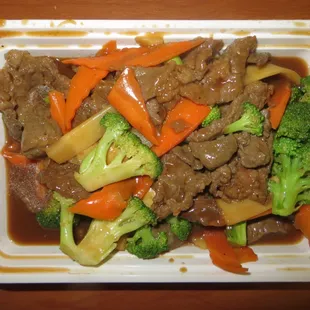 Beef with broccoli ($10.99)