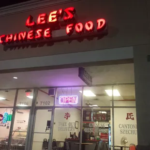 One and only Lee's this place has been around for more than 10 years for a years food is amazing as are the prices.
