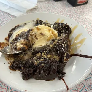 a piece of cake and ice cream
