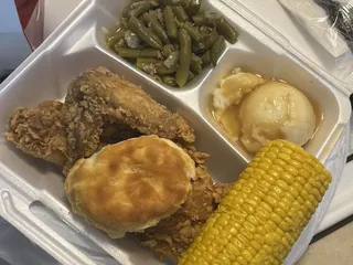 Lee's Famous Recipe Chicken