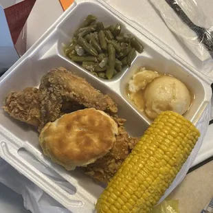 Lee's Famous Recipe Chicken
