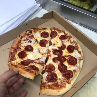Pepperoni pizza