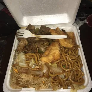 Best affordable food in Vallejo that will get you full ! (I ate two of the fish)