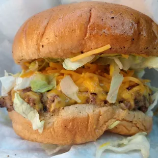 Extremely decent cheeseburger