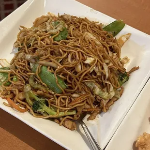 Chicken Lo Mein