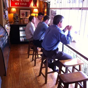 Very limited seating (6 chairs)