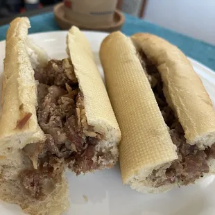 literally just meat on bread. no veggies at all even though that's not what we asked for.
