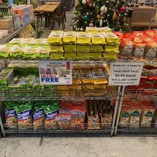 Banh Pia buy 2 get 1 free!