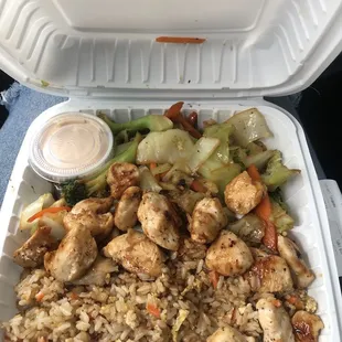 Garbage.. this is their double meat! So I guess with a single serving you get 7 little chicken breast bites.. Dry and bland