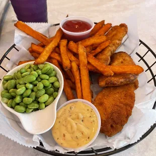 Cod basket, sweet potato fries and edemame