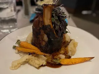 Valley’s Edge Steak & Seafood