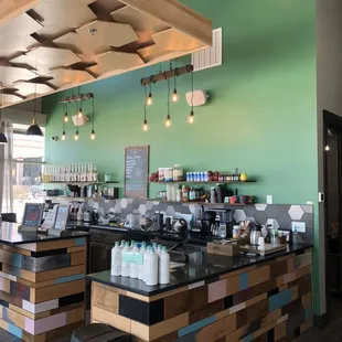 Retreat Cafe - Fresh Juice, Smoothies, Coffee