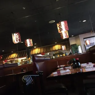 sushi and sashimi, interior