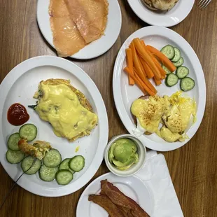 a variety of breakfast foods