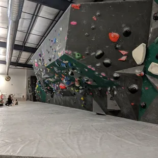 Cool overhang area