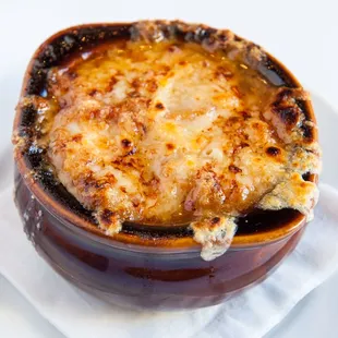 Soupe a l'oignon gratinee