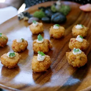 Mouth-watering crab-cakes passed around to everyone