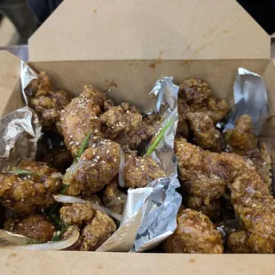 fried chicken wings, chicken, poultry, chicken wings and fried chicken, bbq wings, food, chicken wings, bbq chicken, fried chicken