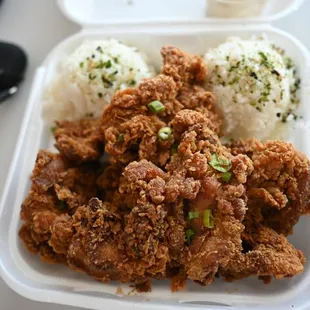 9. LEFTY-J'S Crispy Fried Chicken