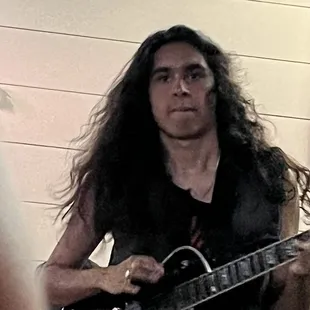This guitarist was the best I have ever heard.. had a great time...