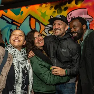 ramen and noodles, interior