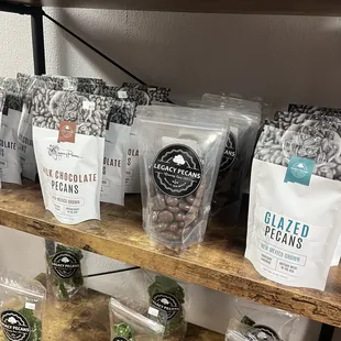 Glazed Pecans &amp; Dark Chocolate Pecans