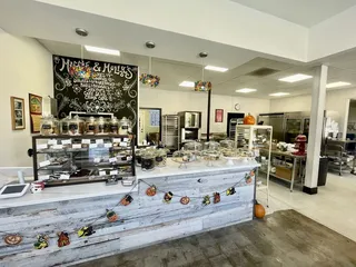 Maggie and Molly's Bakery