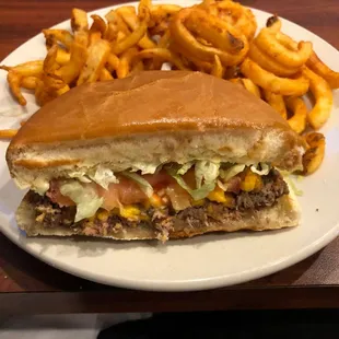 Impossible Burger with Daiya cheese and Just Mayo (Vegetarian/Vegan)  SO GOOD!