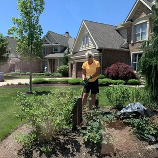 After working in the yard , my first stop is legacy for a cold one .