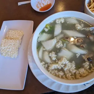 Sizzling rice soup