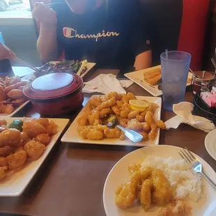 We got the family style for 3 with po po platter. Lemon chicken, pepper steak, sweet and sour pork and a order of orange chicken.