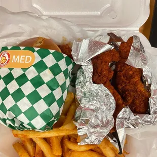 chicken wings and fried chicken, food